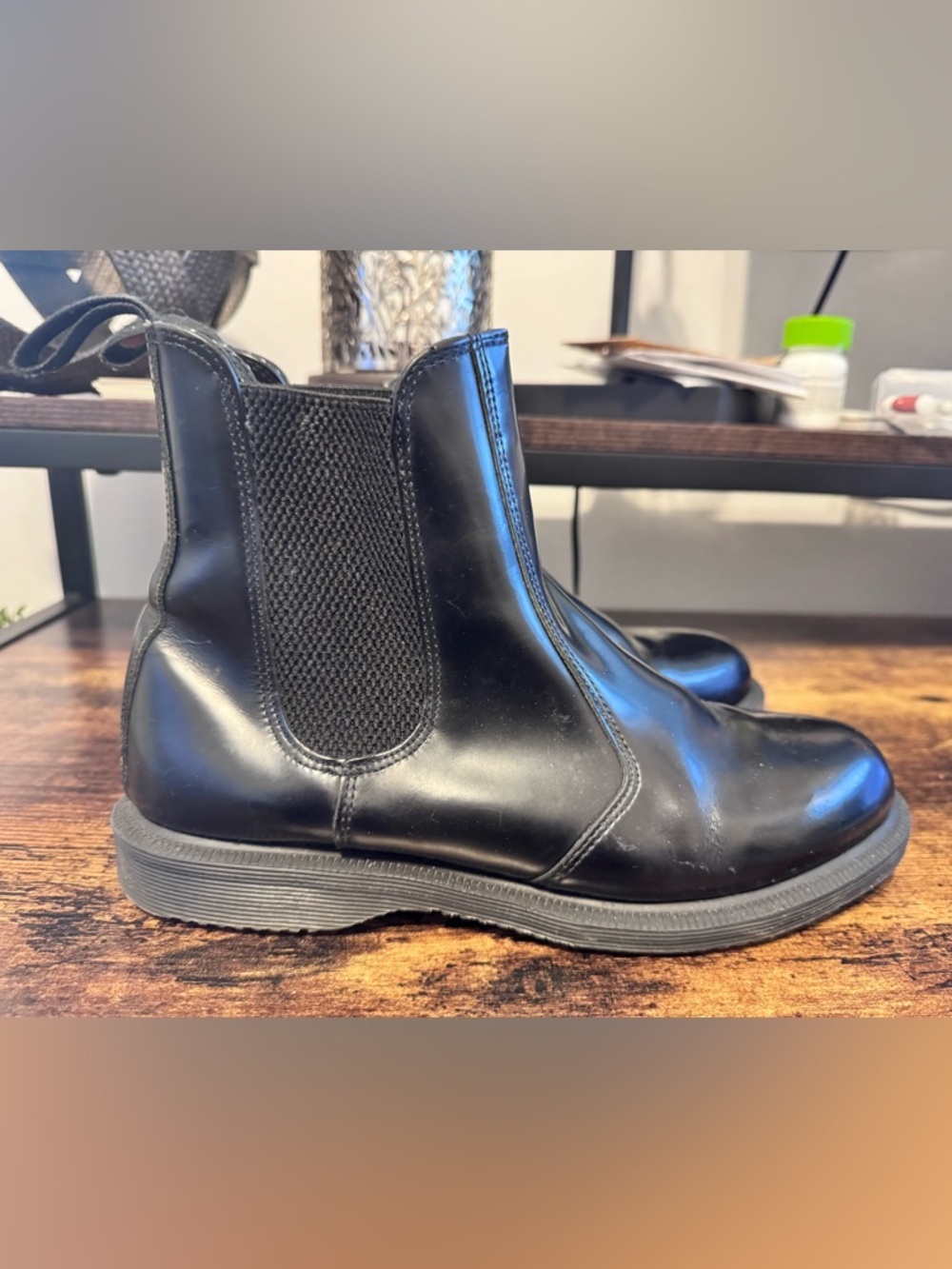 Dr. Martens Flora Polished Smooth Leather Chelsea Boots Size 8